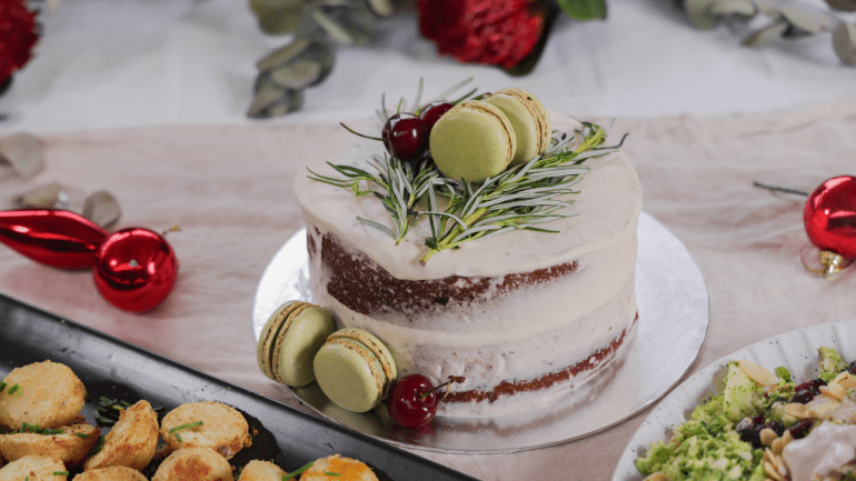 Gingerbread Christmas Cake